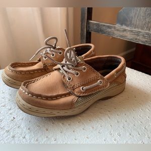 Toddler boys 10.5W sperry boat shoes with Velcro!